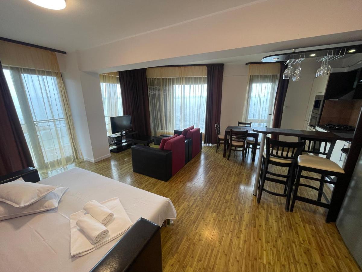 Tania Lake Apartments Mamaia Kültér fotó